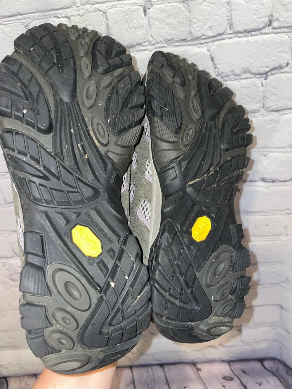 Merrell padded closet collar